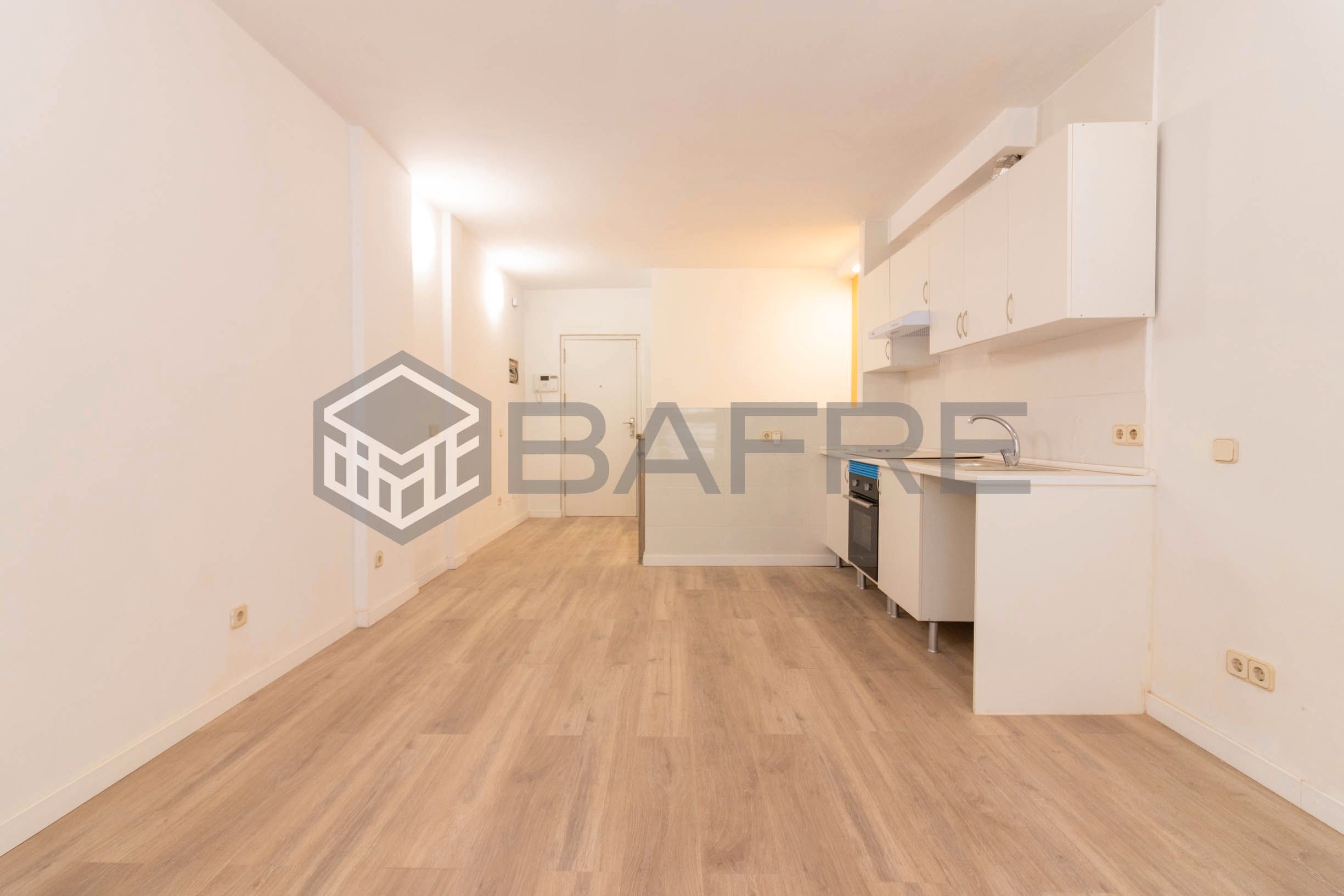 Piso en venta en  Madrid Capital con Calefacción