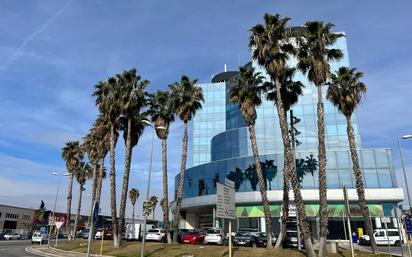 Vista exterior de Oficina de lloguer en Vilanova i la Geltrú amb Aire condicionat