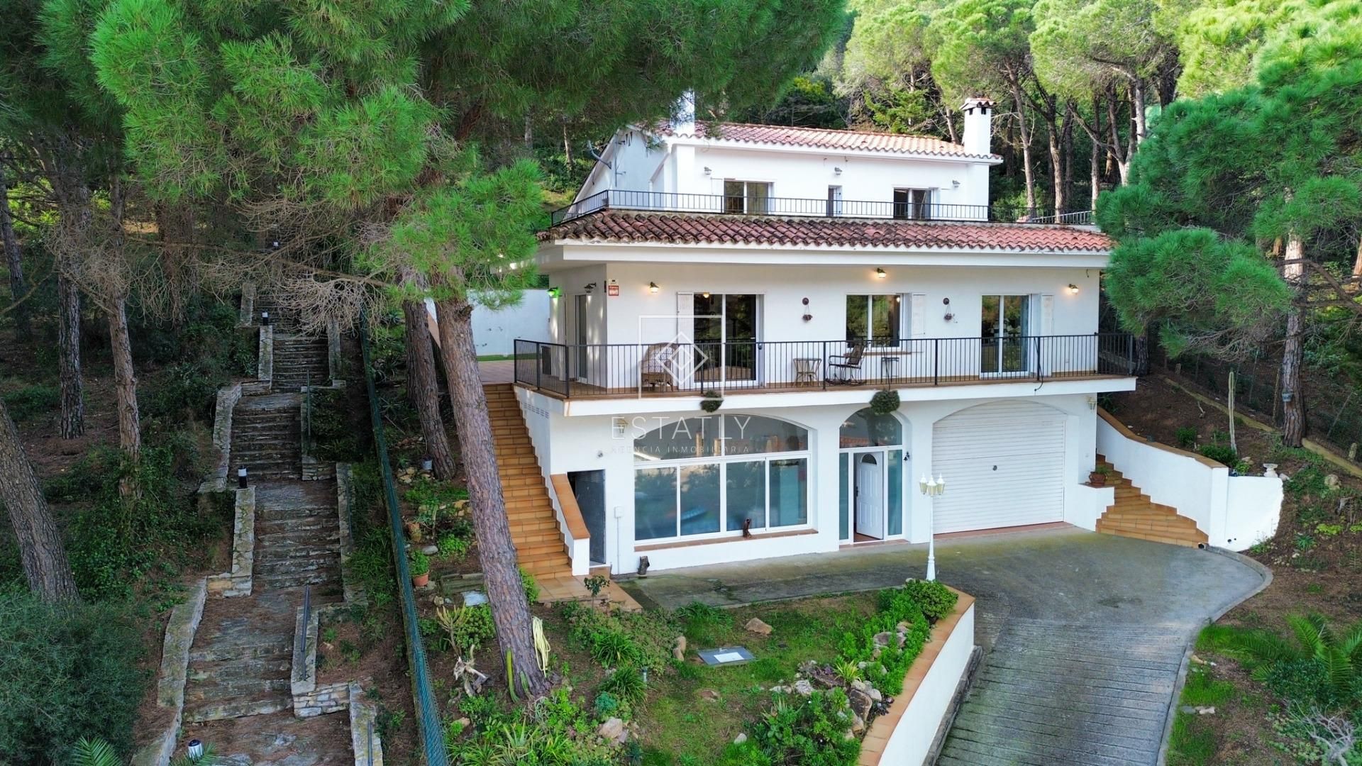 Garden of House or chalet for sale in  Madrid Capital  with Air Conditioner, Private garden and Terrace