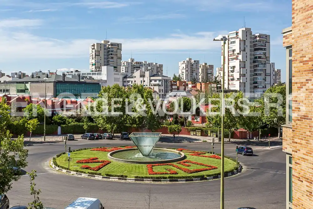 Exterior view of Houses for rent in Madrid  with Heating, Private garden and Terrace
