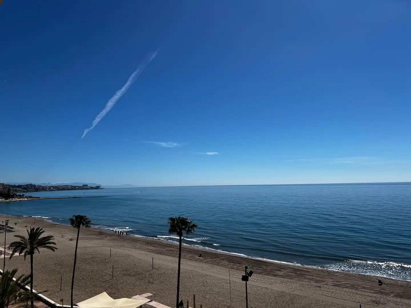 Vista exterior de Apartament en venda en Fuengirola amb Aire condicionat, Terrassa i Piscina comunitària