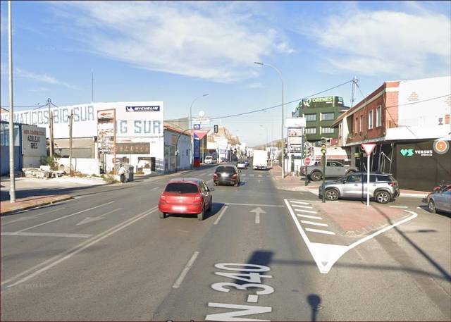 Nave industrial en Venta en Zarandona