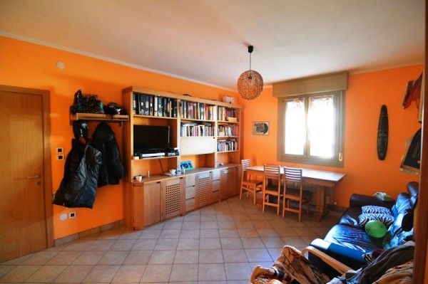 Living room of Flat for sale in  Logroño