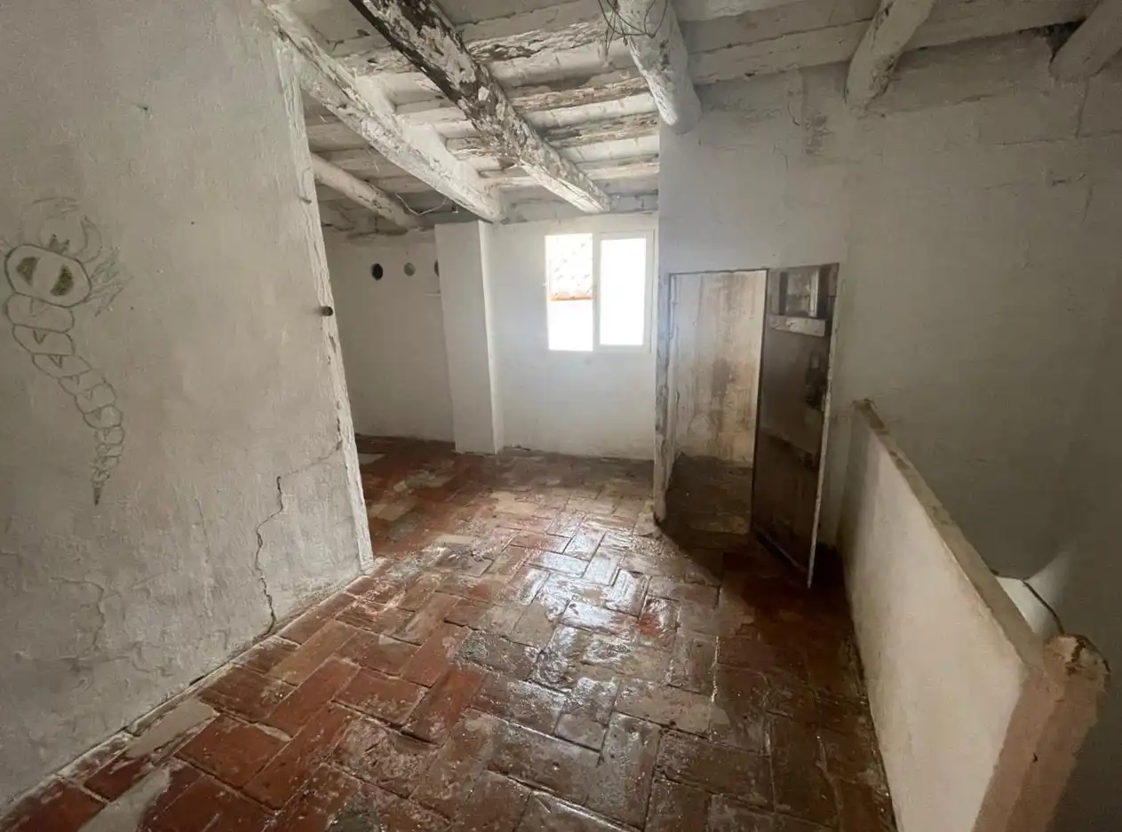 Casa adosada en venda en Tivenys