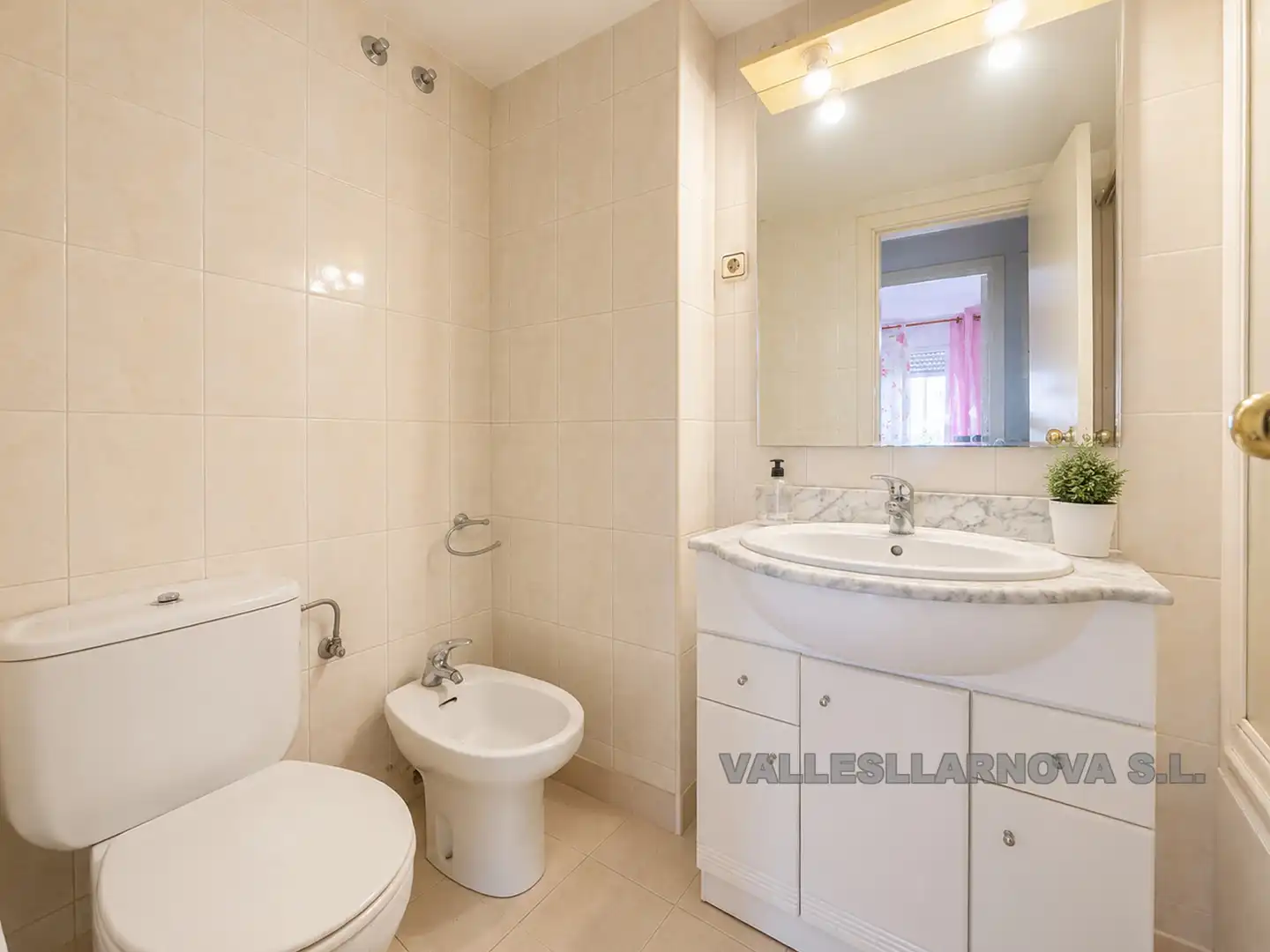 Bathroom of Flat for sale in Mollet del Vallès  with Air Conditioner, Heating and Terrace