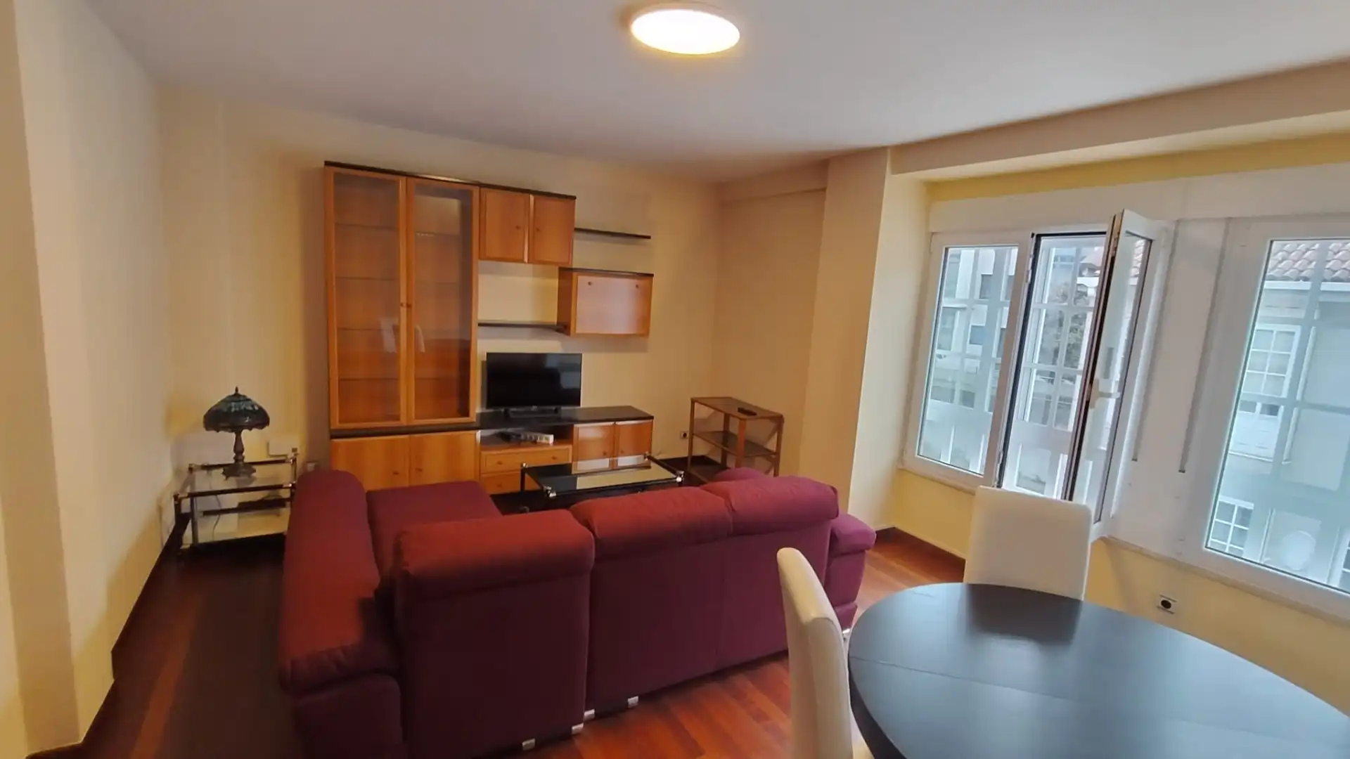 Sala de estar de Piso de alquiler en Santiago de Compostela  con Calefacción, Parquet y Amueblado