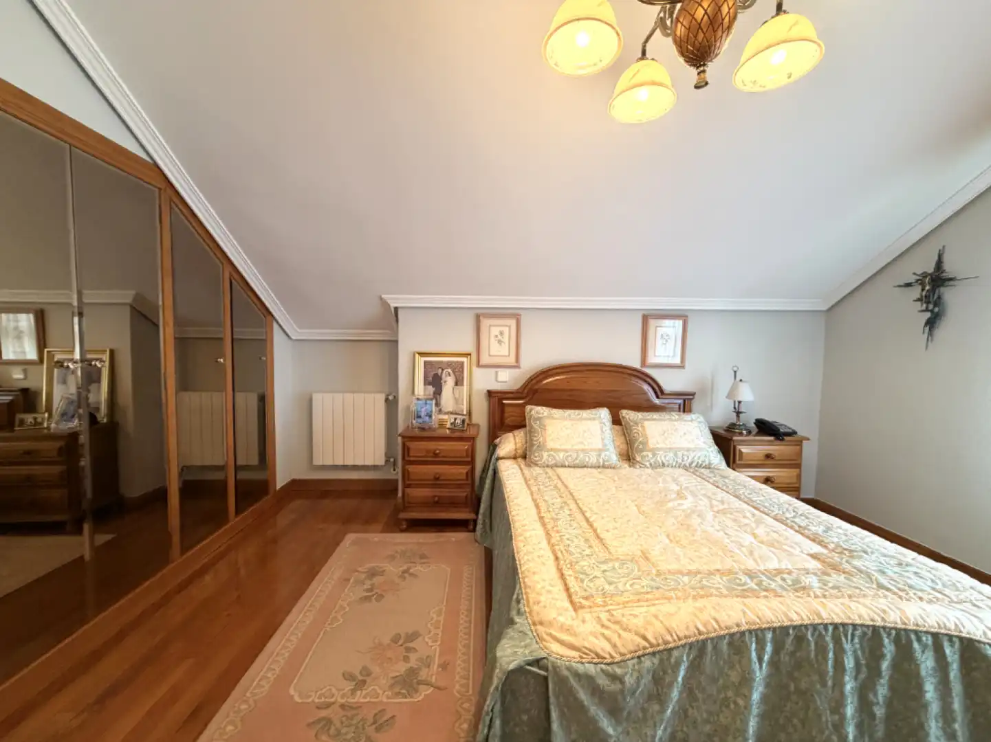 Schlafzimmer von Haus oder Chalet zum Verkauf in Piélagos mit Heizung, Privatgarten und Terrasse
