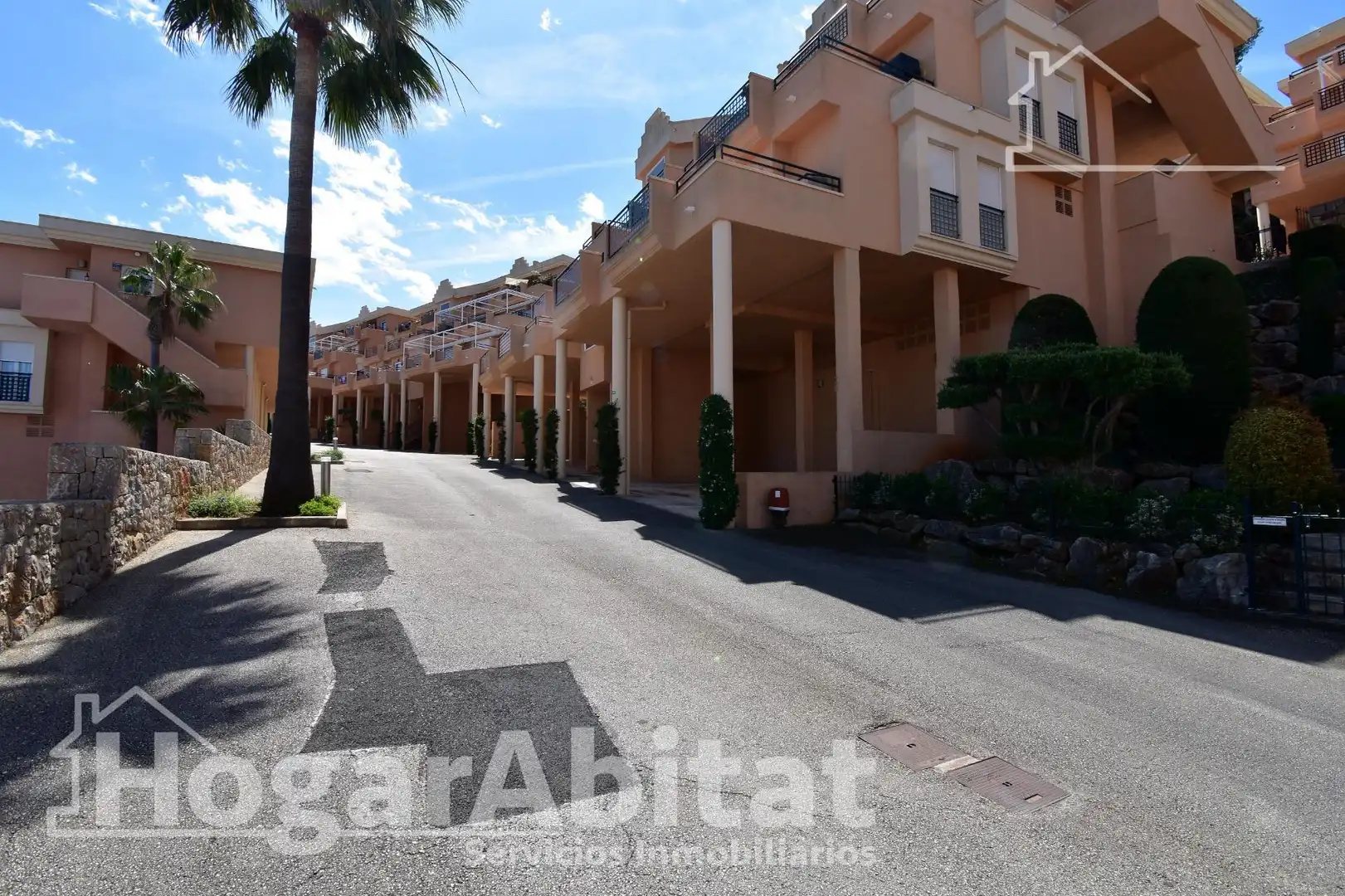 Vista exterior de Àtic en venda en Pedreguer amb Aire condicionat, Calefacció i Jardí privat