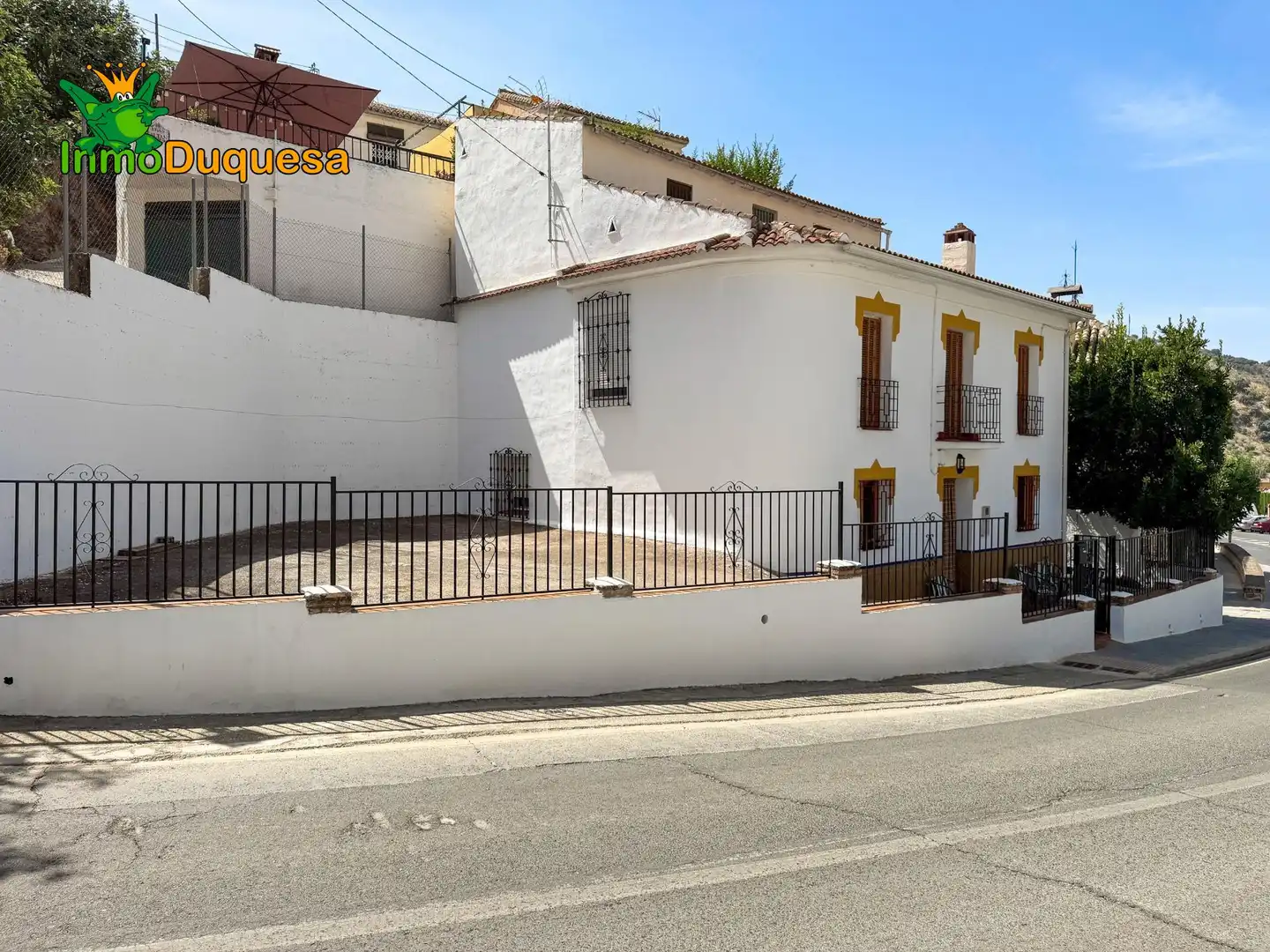 Exterior view of Houses for sale in Pinos Genil  with Heating, Private garden and Terrace
