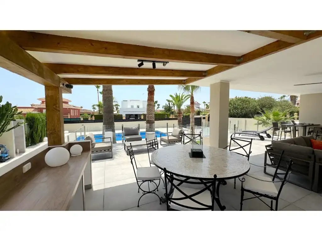 Terrassa de Casa o xalet en venda en L'Alfàs del Pi amb Aire condicionat, Terrassa i Piscina