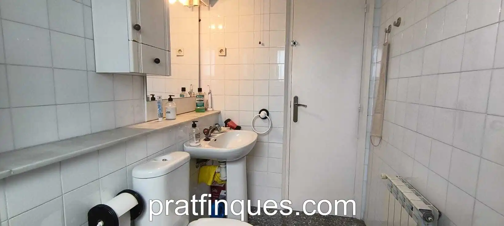 Badezimmer von Wohnung zum Verkauf in El Prat de Llobregat mit Klimaanlage, Heizung und Ofen