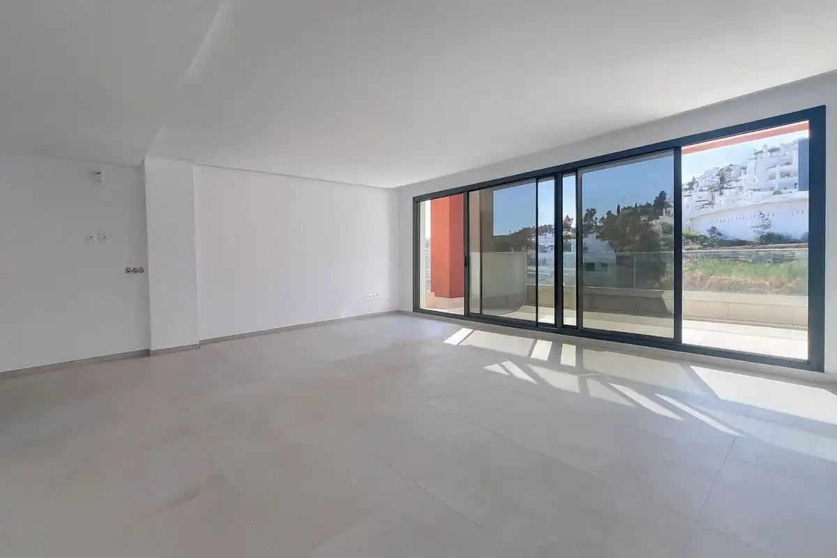 Sala d'estar de Àtic de lloguer en Benahavís amb Aire condicionat, Calefacció i Terrassa