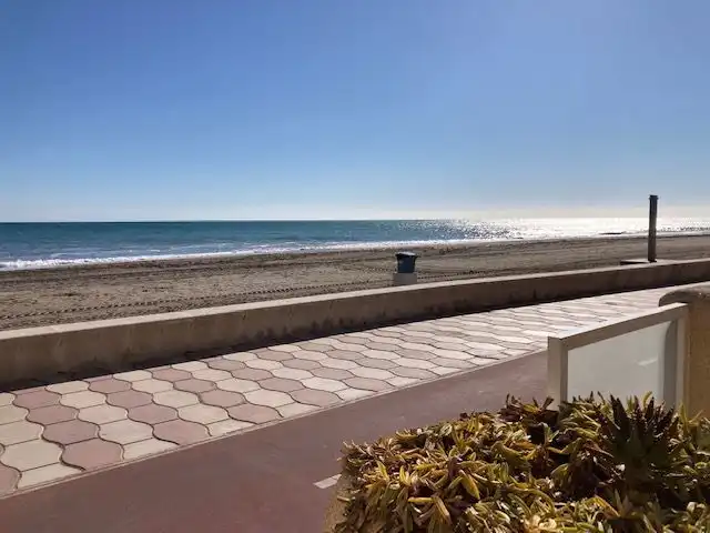 Vista exterior de Apartamento en venta en Roquetas de Mar con Aire acondicionado y Piscina comunitaria
