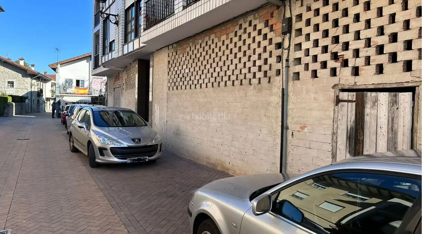Business premises for sale in Avenida Cantabria 15, imagen 4