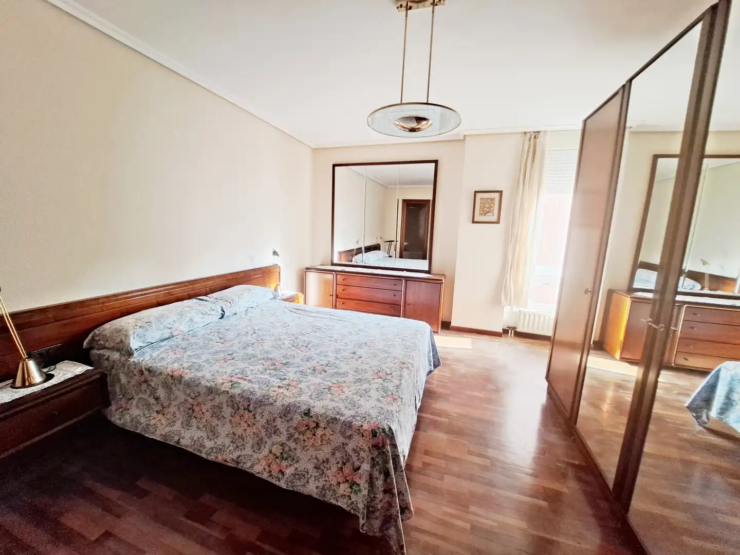 Dormitori de Pis en venda en Vitoria - Gasteiz amb Calefacció, Terrassa i Traster