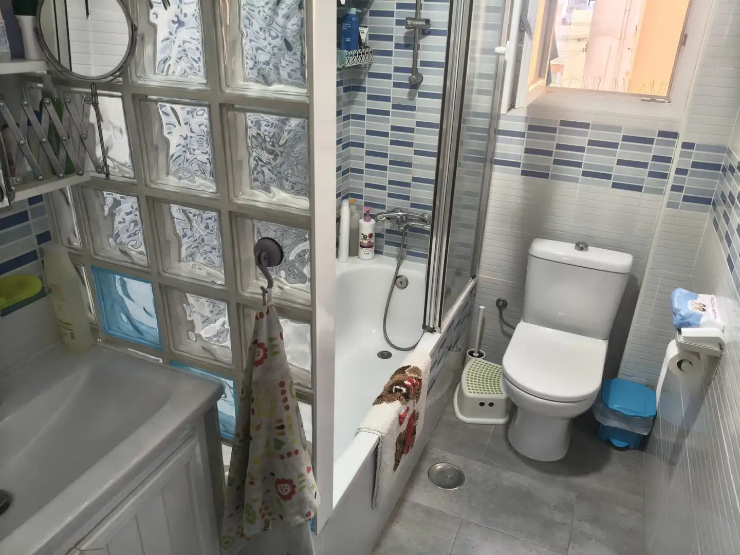 Bathroom of Flat for sale in Puerto Real  with Furnished
