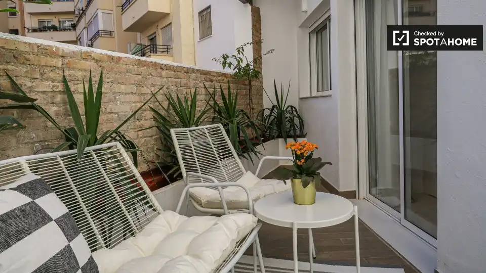 Terrace of Flat for rent in Valencia  with Air Conditioner, Heating and Furnished