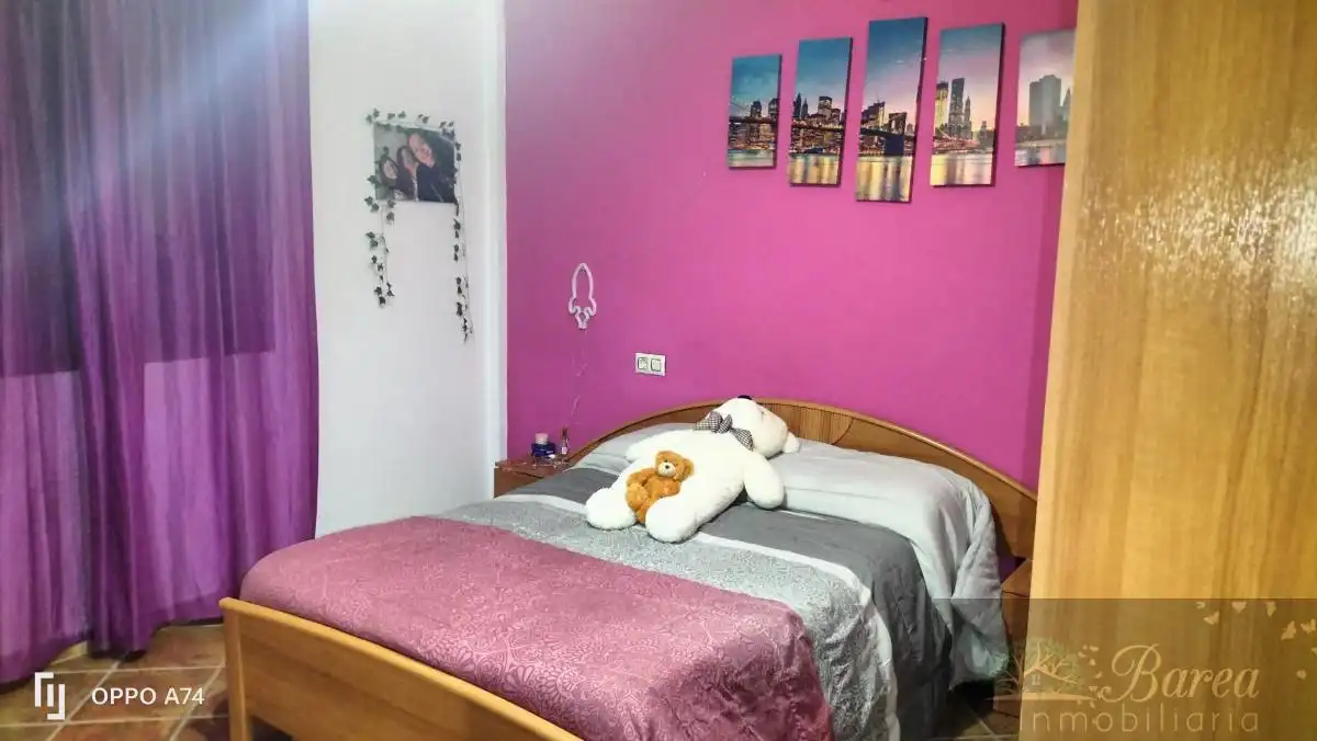 Dormitori de Casa o xalet en venda en Iznájar amb Piscina