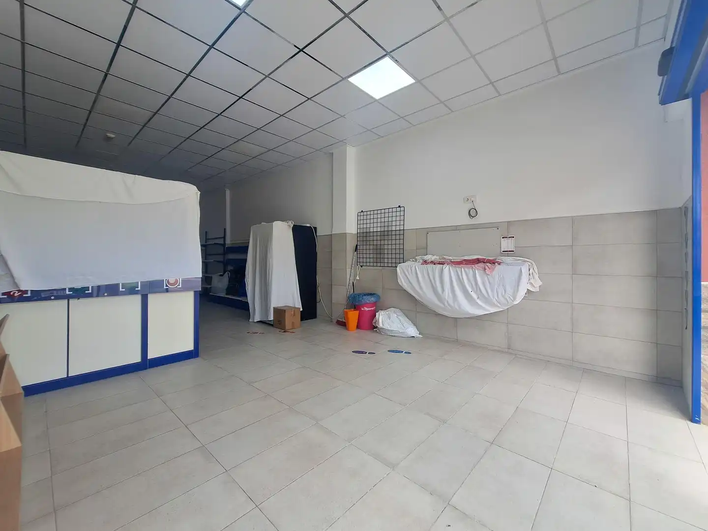 Local en venta en Santa Pola con Aire acondicionado y Terraza