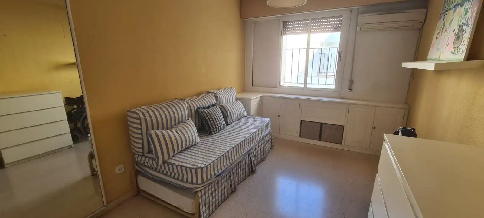 Bedroom of Flat for sale in Sevilla  with Furnished