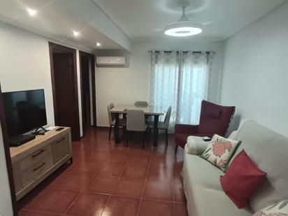 Sala d'estar de Pis en venda en  Jaén Capital amb Calefacció i Balcó