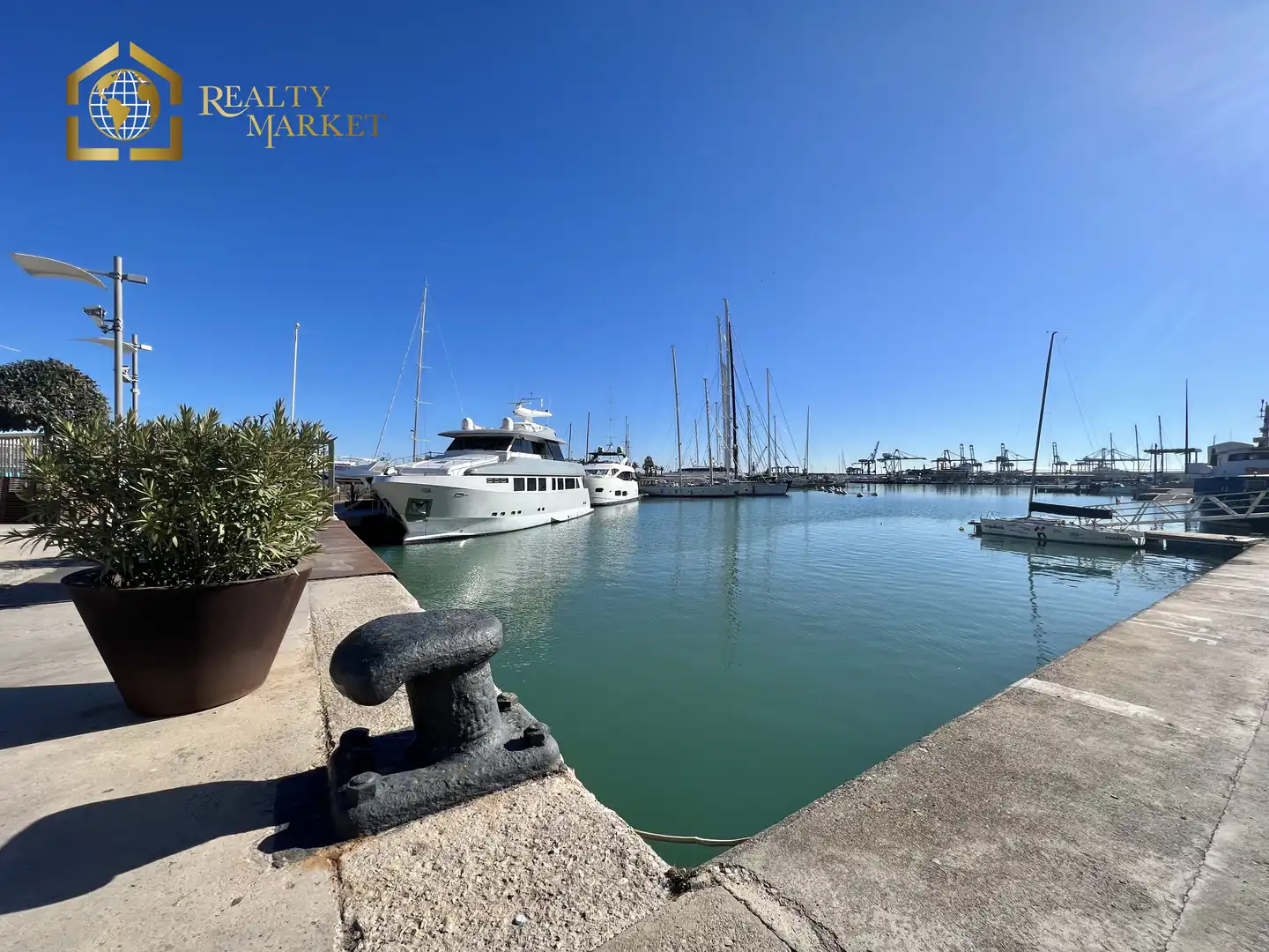 Vista exterior de Piso en venta en Valencia con Aire acondicionado y Balcón