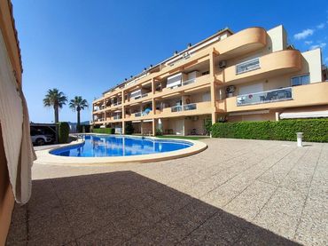 Apartament amb piscina en venda a Las Marinas / Les Marines