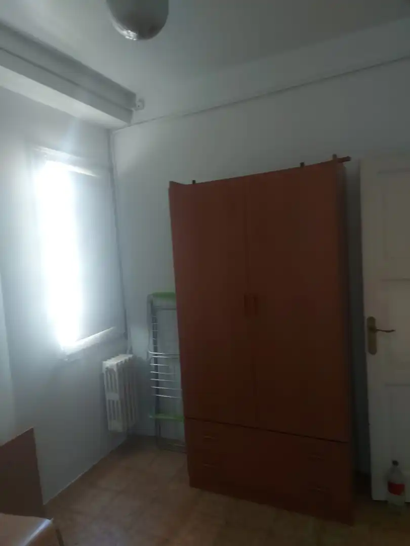 Schlafzimmer von Wohnung zur Miete in Zaragoza mit Heizung, Möbliert und Ofen