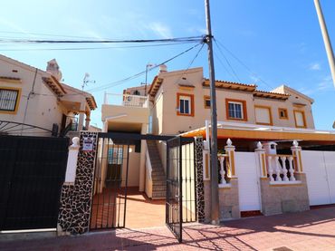 Appartement compact avec piscine à vendre à Orihuela Costa