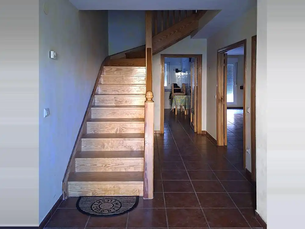 Casa a schiera con balcone in vendita a Palazuelos de Eresma, imagen 2
