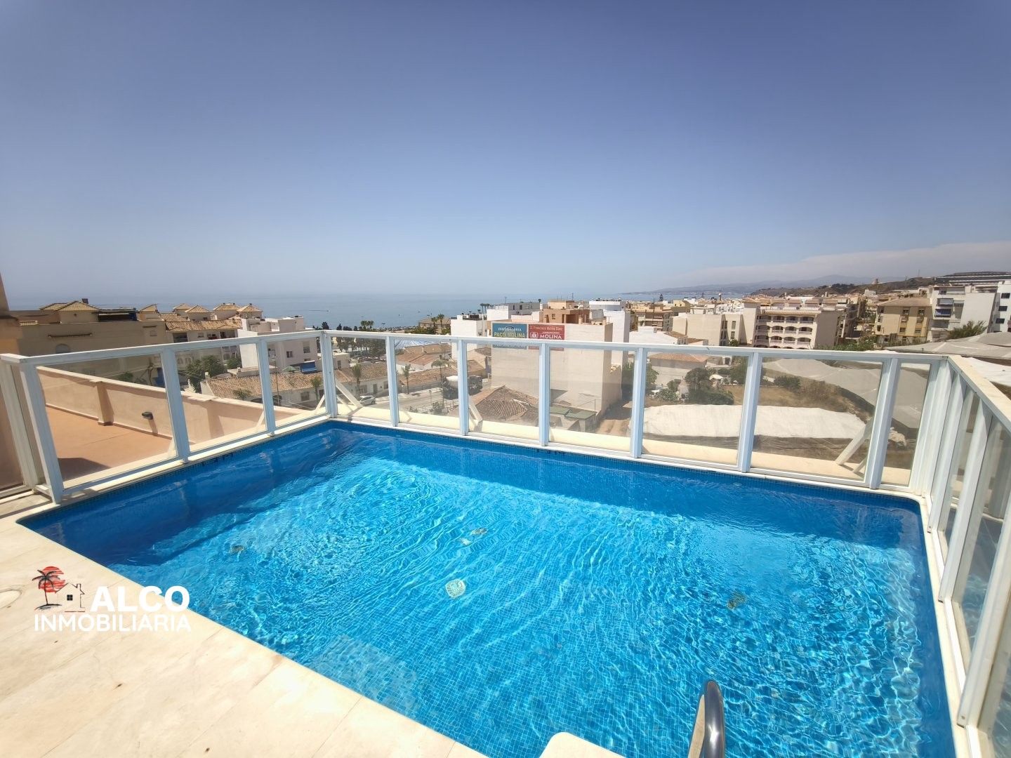Piscina de Piso en venta en Torrox con Piscina
