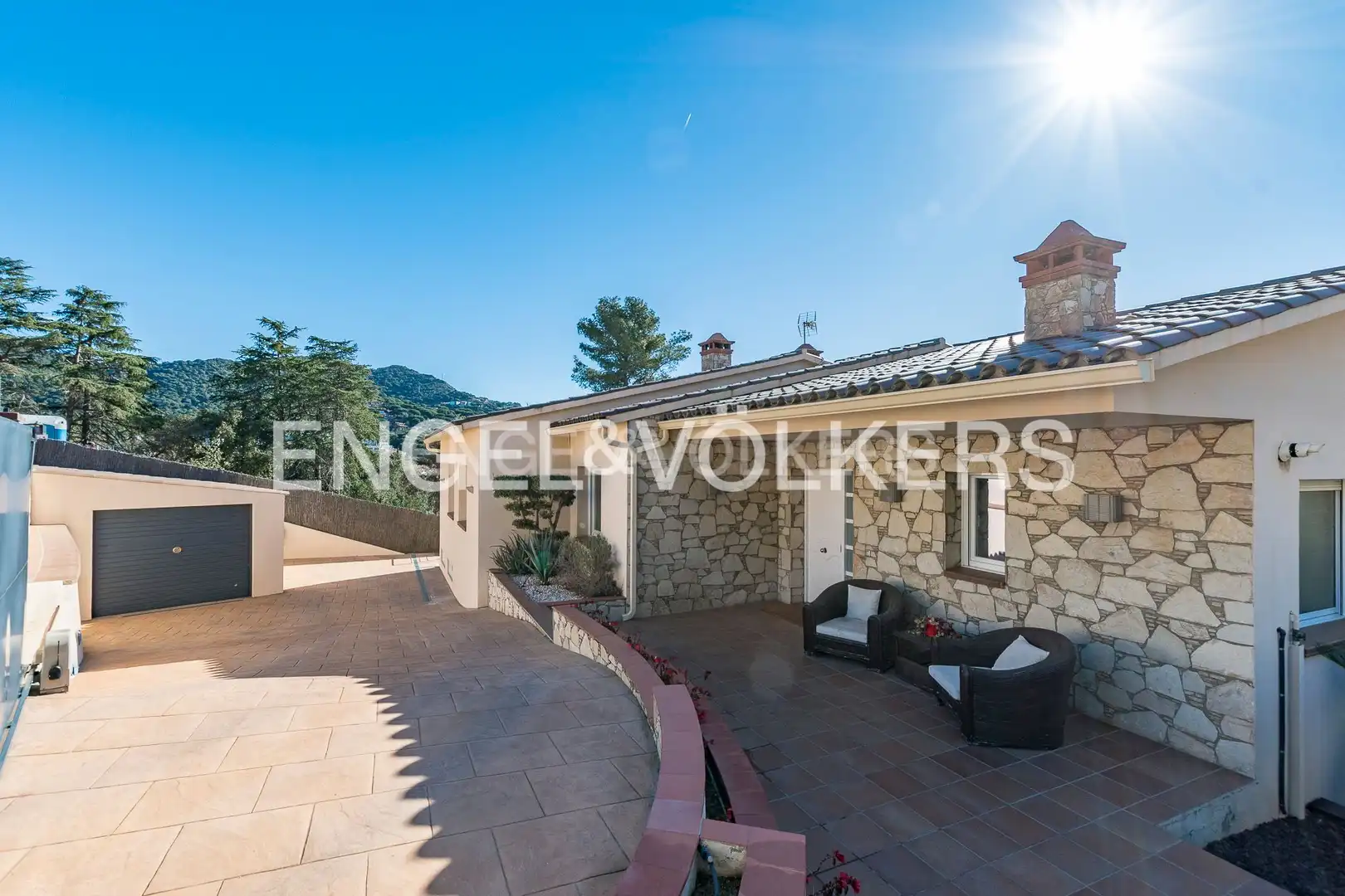 Terrassa de Casa o xalet en venda en Cabrils amb Aire condicionat, Calefacció i Parquet
