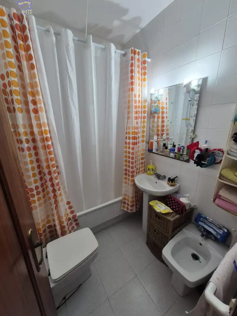 Baño de Casa adosada en venta en Arcos de la Frontera