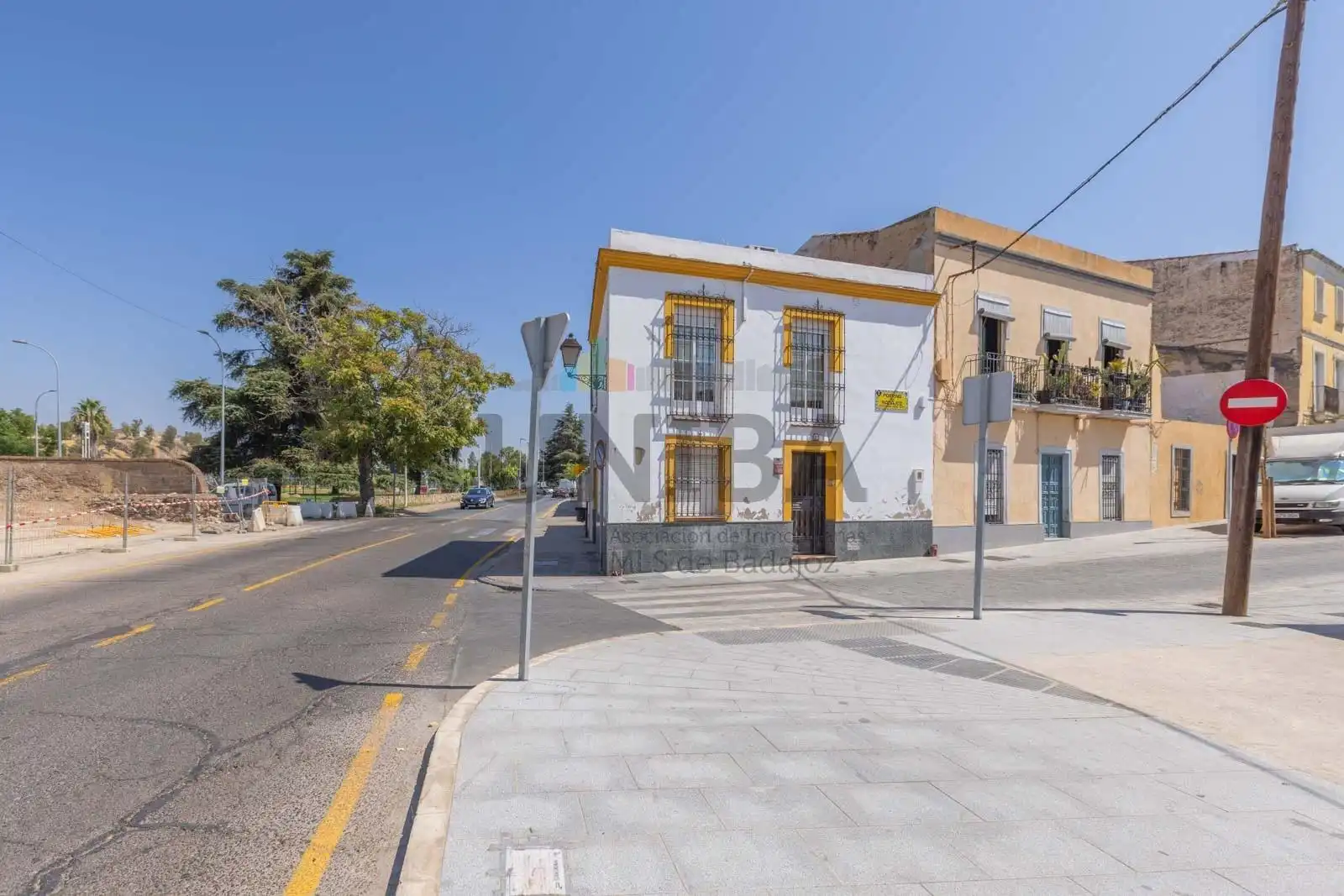 Vista exterior de Casa o xalet en venda en Badajoz amb Aire condicionat i Traster
