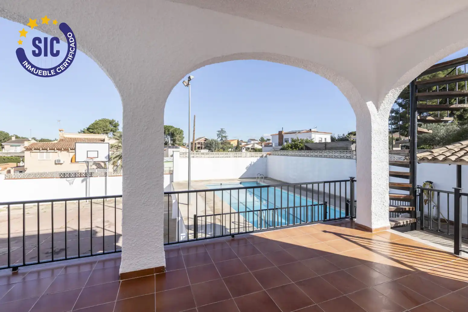 Swimming pool of Houses for sale in L'Eliana  with Air Conditioner, Heating and Private garden