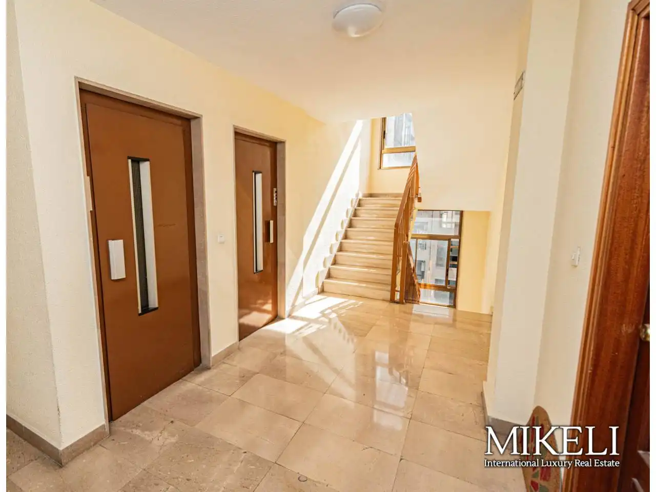 Piso en venta en Santander con Calefacción, Parquet y Amueblado