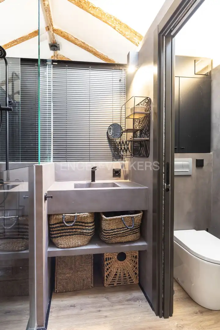 Badezimmer von Wohnung zur Miete in Madrid mit Klimaanlage, Heizung und Möbliert