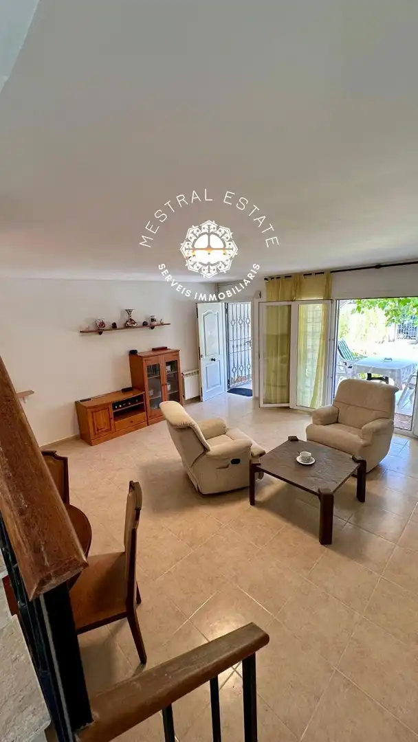 Sala de estar de Casa adosada en venta en Cambrils con Calefacción, Terraza y Trastero