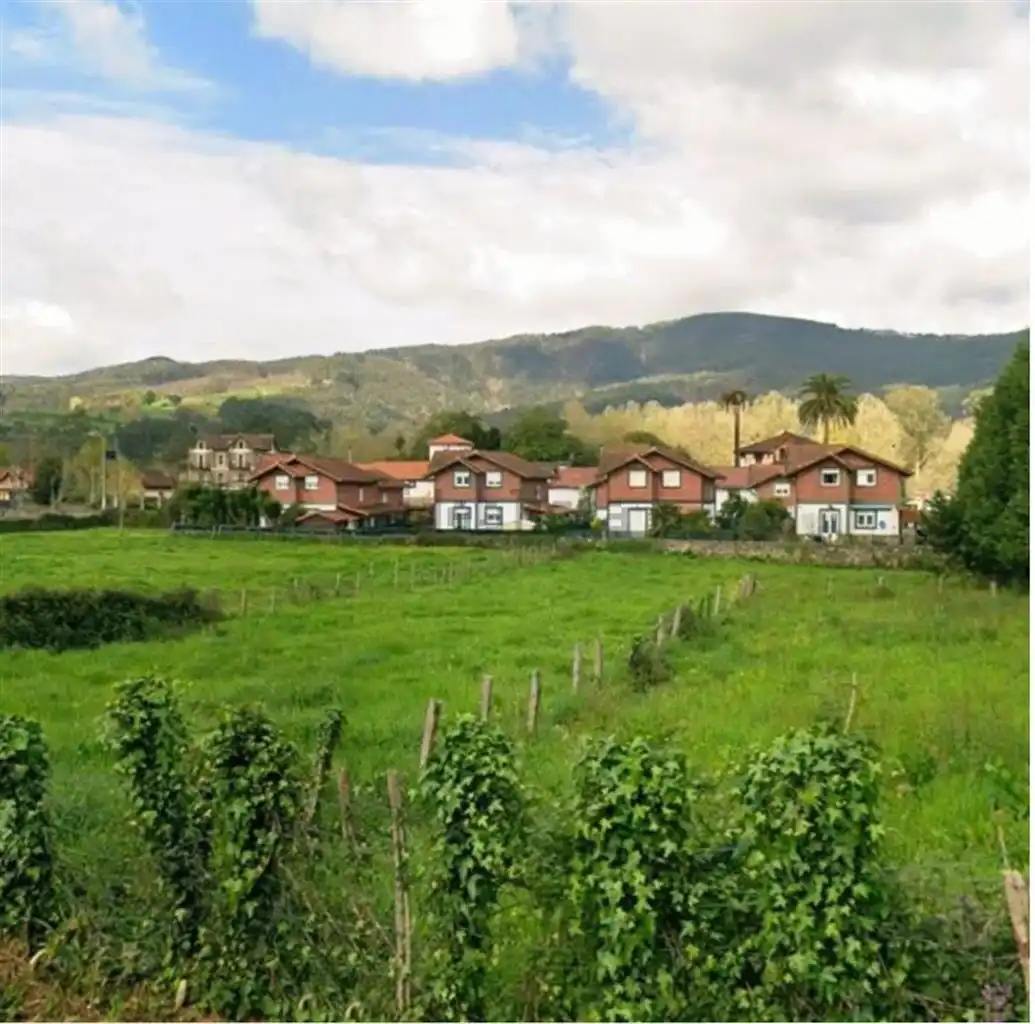 Country house for sale in Guriezo