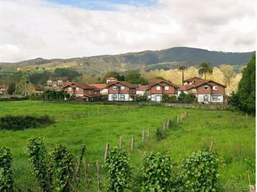 Country house for sale in Guriezo