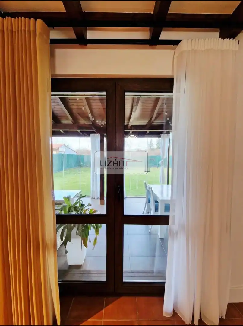 Jardín de Casa o chalet en venta en Villaquilambre con Calefacción, Jardín privado y Terraza