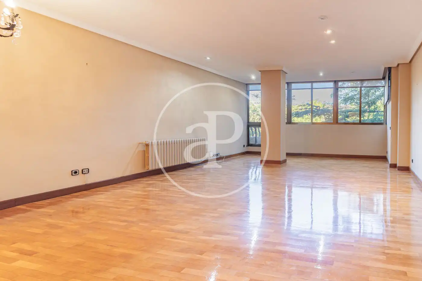 Living room of Flat for sale in Fuencarral - El Pardo