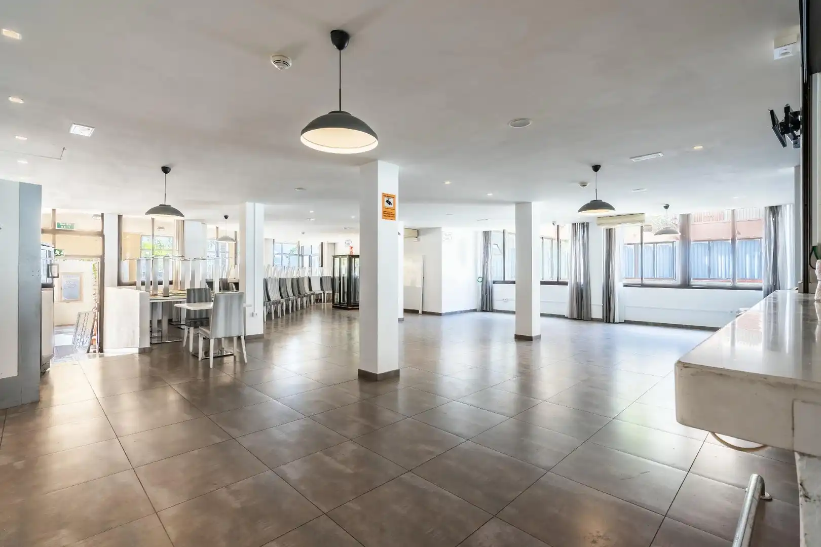 Geschaftsraum zur Miete in Adeje mit Terrasse