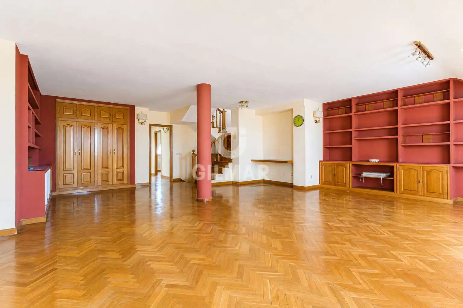 Living room of Flat for sale in Boadilla del Monte  with Heating, Private garden and Storage room