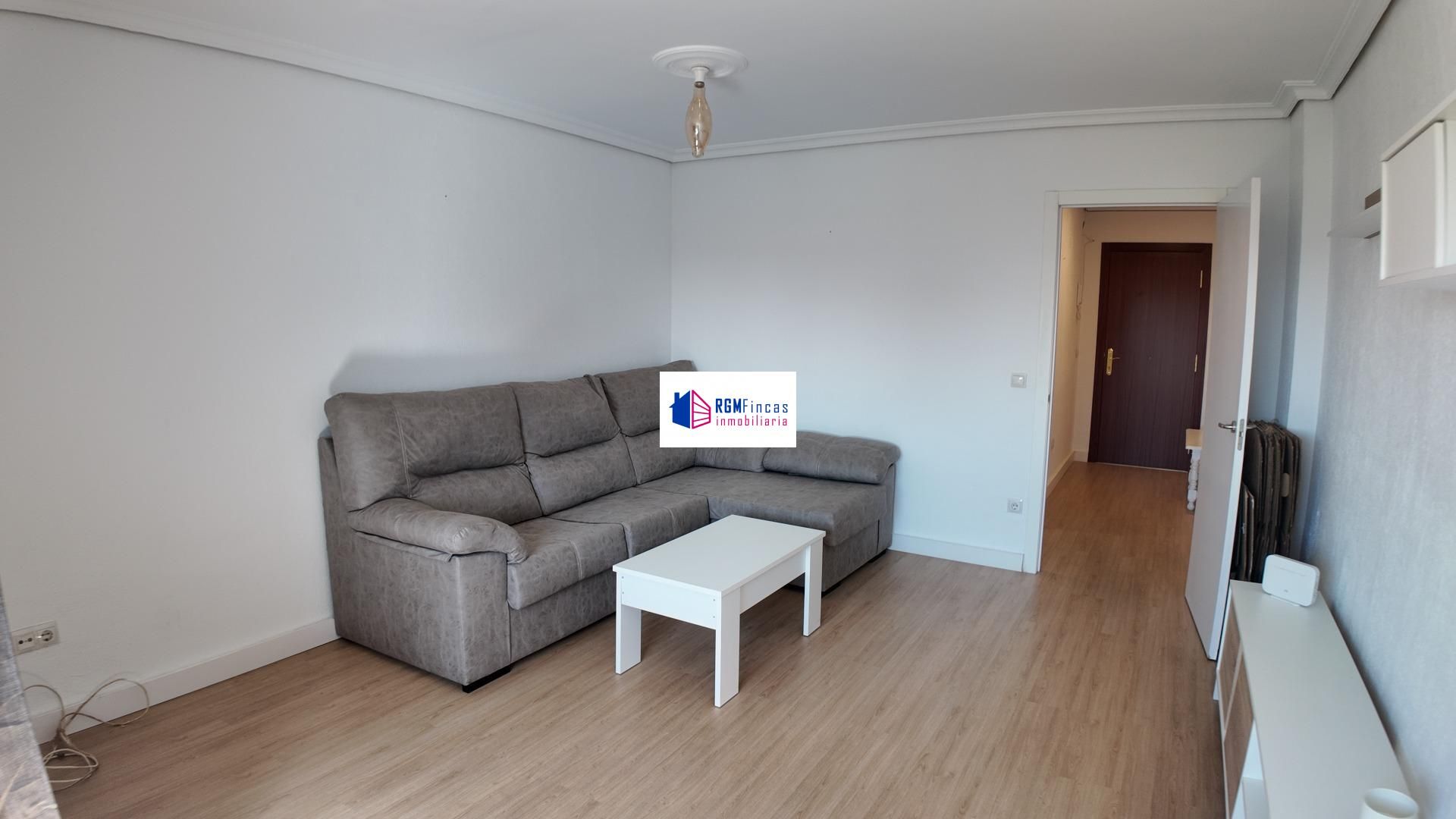 Sala d'estar de Pis de lloguer en  Sevilla Capital amb Terrassa