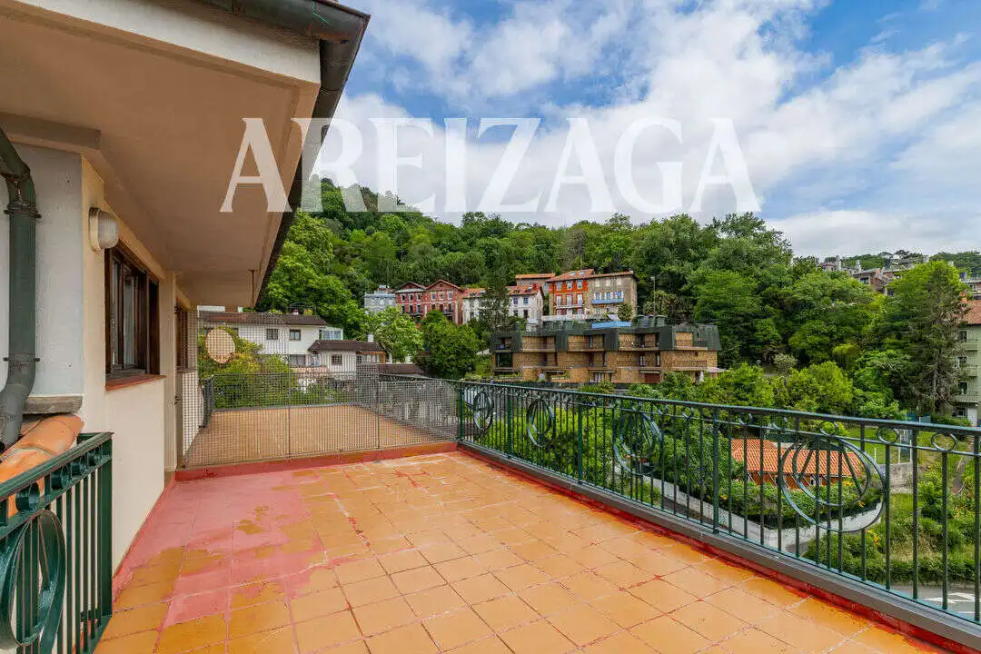 Terraza de Casa o chalet en venta en Donostia - San Sebastián  con Calefacción, Terraza y Trastero