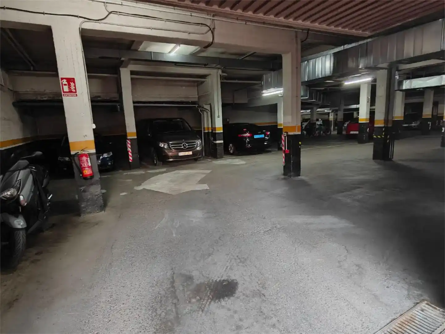 Parkplatz von Garage zur Miete in Madrid