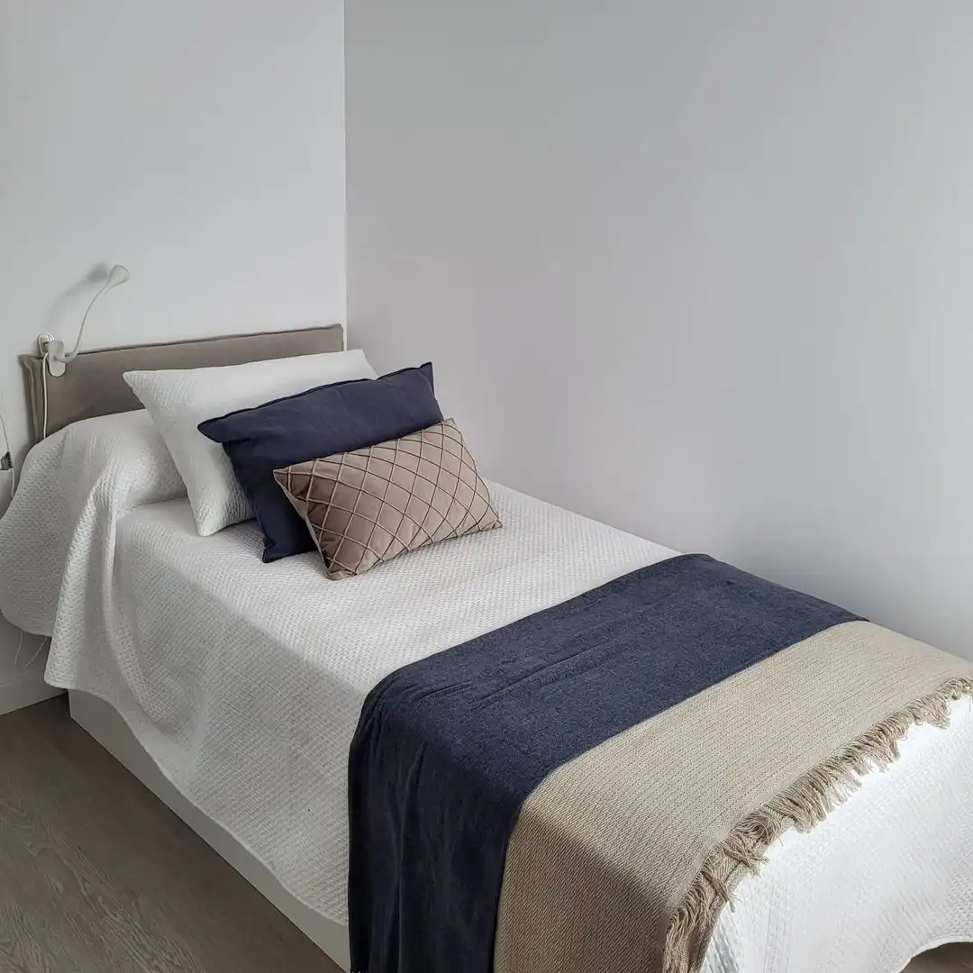 Schlafzimmer von Wohnung zur Miete in Motril mit Klimaanlage, Privatgarten und Möbliert