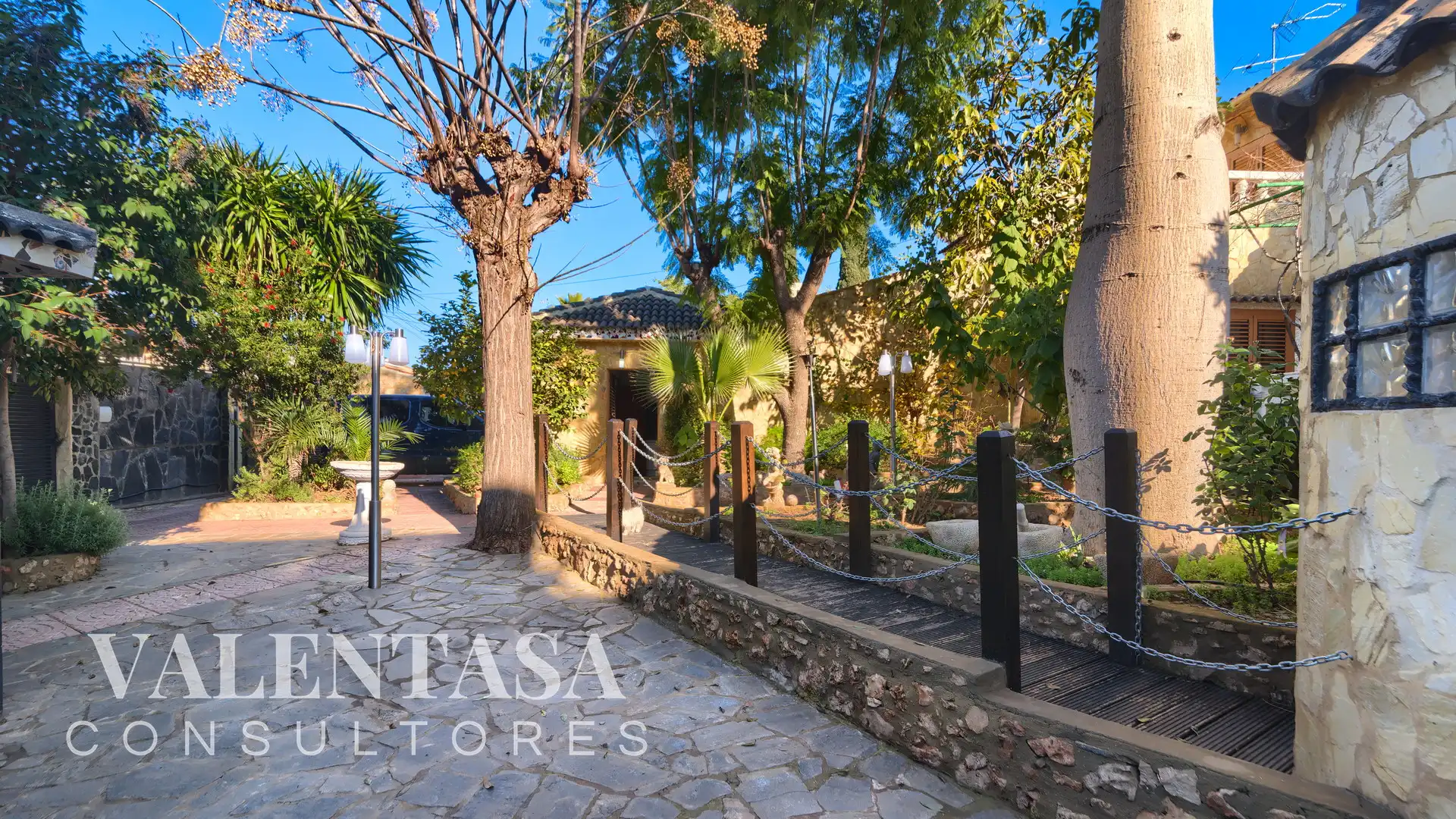 Exterior view of Houses for sale in L'Eliana  with Air Conditioner, Heating and Private garden