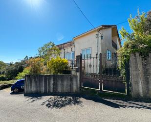Exterior view of House or chalet for sale in Vilagarcía de Arousa  with Terrace and Balcony